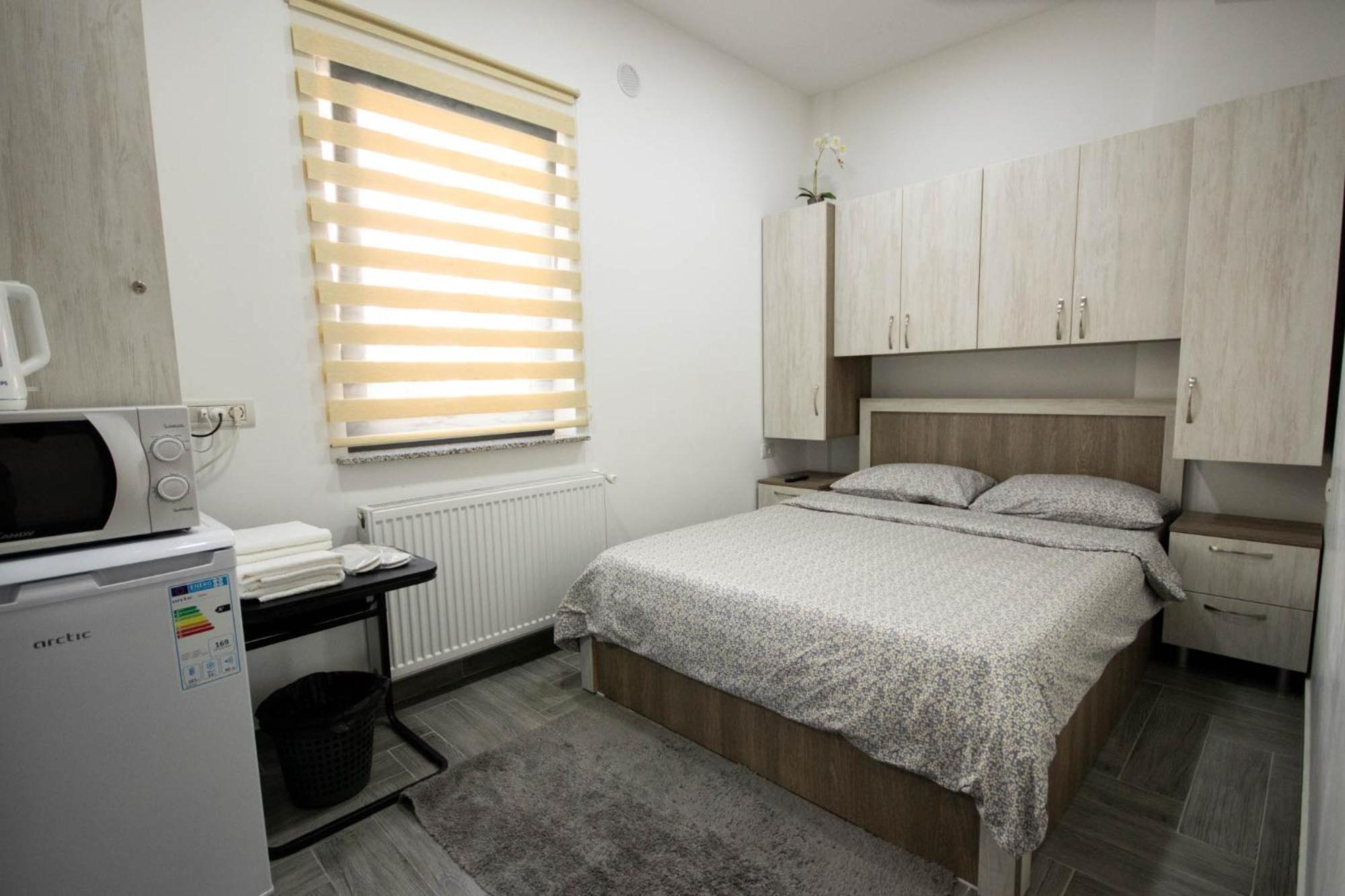 Astar Apartments - Small Рэдэуци Экстерьер фото